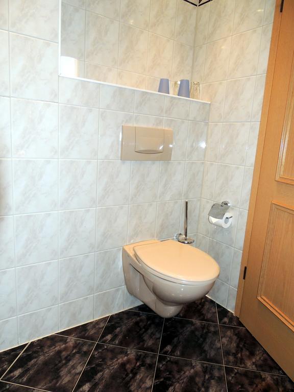 Gaestehaus Am Hirtenberg Breitenbrunn  Dış mekan fotoğraf